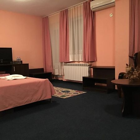 Hotel Biju Бургас Экстерьер фото