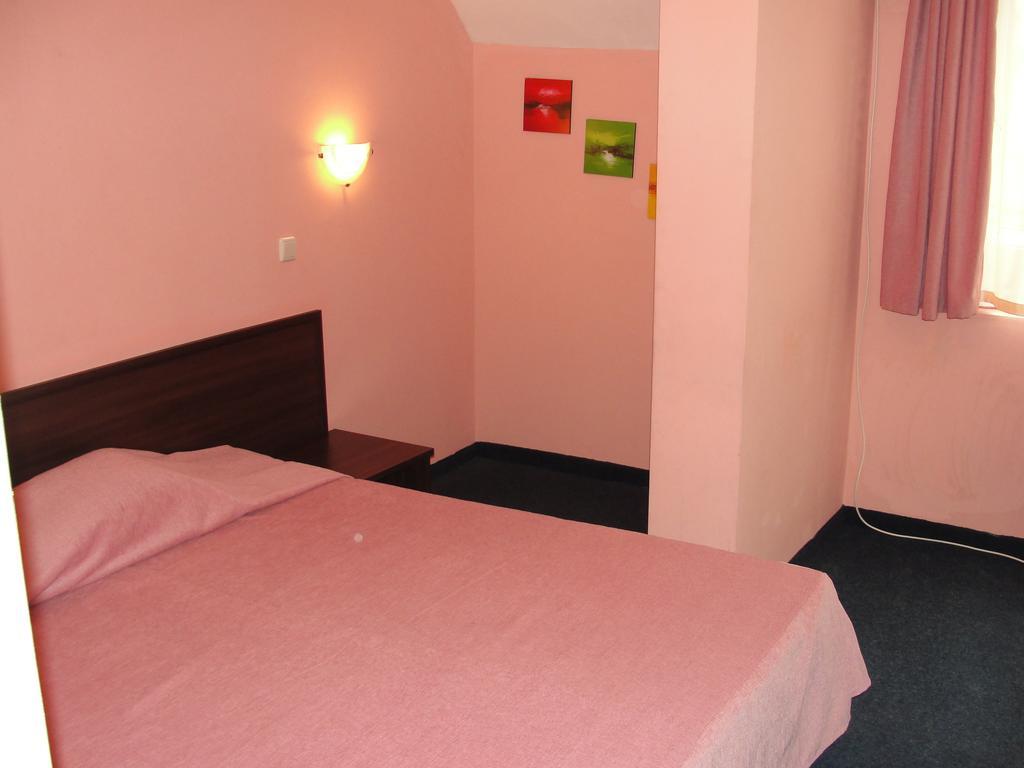 Hotel Biju Бургас Номер фото