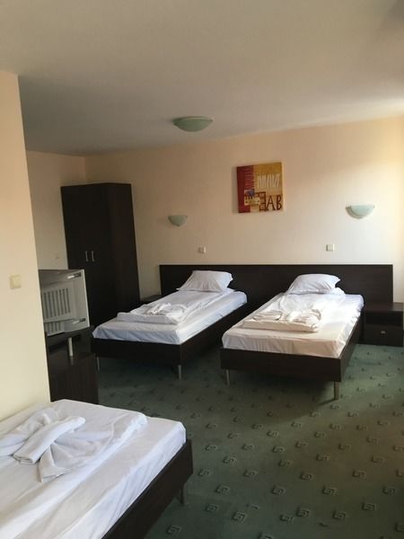 Hotel Biju Бургас Экстерьер фото